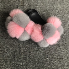 Load image into Gallery viewer, Hot selling fur ball slippers