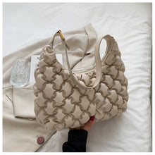 Load image into Gallery viewer, Personality pleated large capacity shoulder bag(AB2048)