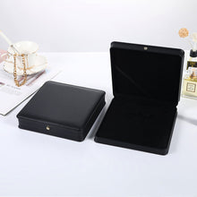 Load image into Gallery viewer, PU crown buckle flip jewelry box (AE4079)