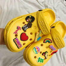 Load image into Gallery viewer, Explosive style colorful hole shoes Baotou sandals(HPSD094)