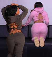 Load image into Gallery viewer, Sexy halter with hood plush 2-piece set(AY1486)