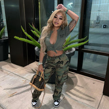 Load image into Gallery viewer, Deep V Twist Letter Print T-Shirt AY2040