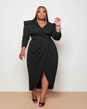 Load image into Gallery viewer, Sexy V-neck long sleeve plus dress(AY1479)