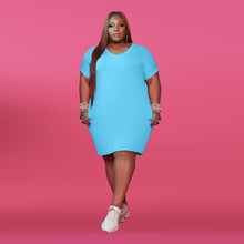 Load image into Gallery viewer, Plus size round neck solid color dress AY1044