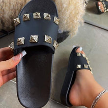 Load image into Gallery viewer, Fashion rhinestone rivet slippers(HPSD184)