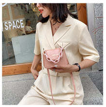 Load image into Gallery viewer, Trendy one-shoulder half-circle saddle bag AB2024