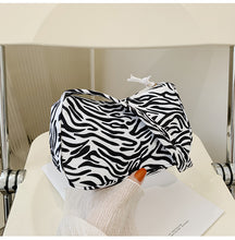 Load image into Gallery viewer, Portable printed shoulder bag AB2025