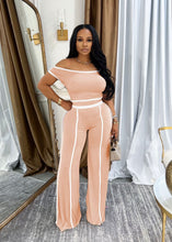 Load image into Gallery viewer, Off-shoulder contrast color stitching high waist trousers suit
