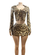 Load image into Gallery viewer, Sexy leopard print lace-up top and skirt set
