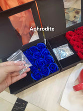 Load image into Gallery viewer, Christmas Valentine&#39;s Day 12 roses gift box (with necklace)AE4069
