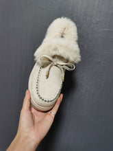 Load image into Gallery viewer, Flat-bottomed furry snow boots cotton shoes
