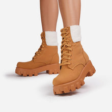 Load image into Gallery viewer, Fashion lace-up plush Martin boots（HPSD159）
