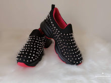 Load image into Gallery viewer, Hot selling rivet sneakers
