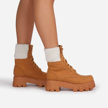 Load image into Gallery viewer, Fashion lace-up plush Martin boots（HPSD159）
