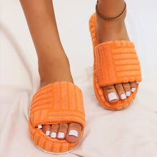 Load image into Gallery viewer, Flatbed embossed towel slippers (HPSD139)
