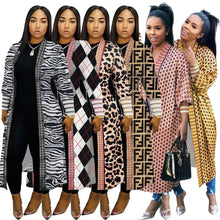 Load image into Gallery viewer, Fashion Threaded Sleeve Printed Cardigan （AY1460）

