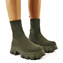 Load image into Gallery viewer, Trendy knitted short boots（HPSD151）
