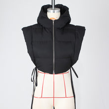 Load image into Gallery viewer, Hooded side drain sleeveless strap short vest（AY2429）
